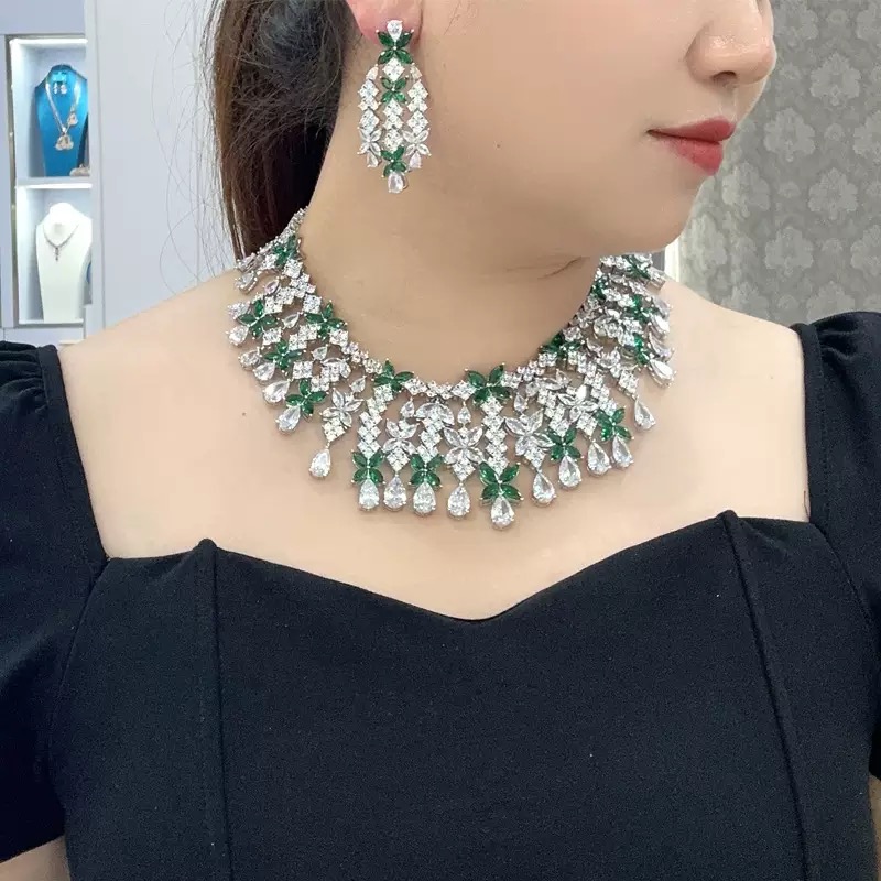 Women Fashion Uae - Neue Mode UAE Dubai Braut Schmuck
