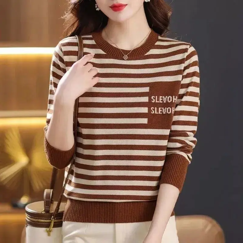 Runder O-Ausschnitt, lockerer  – Women'S Fashion Trends Fall 2025 Bewertung und Preis