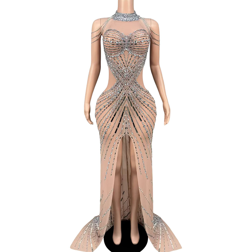 Luxuriöses Mode-Kleid mit Funk – Women Fashion Photoshoot Bewertung und Preis